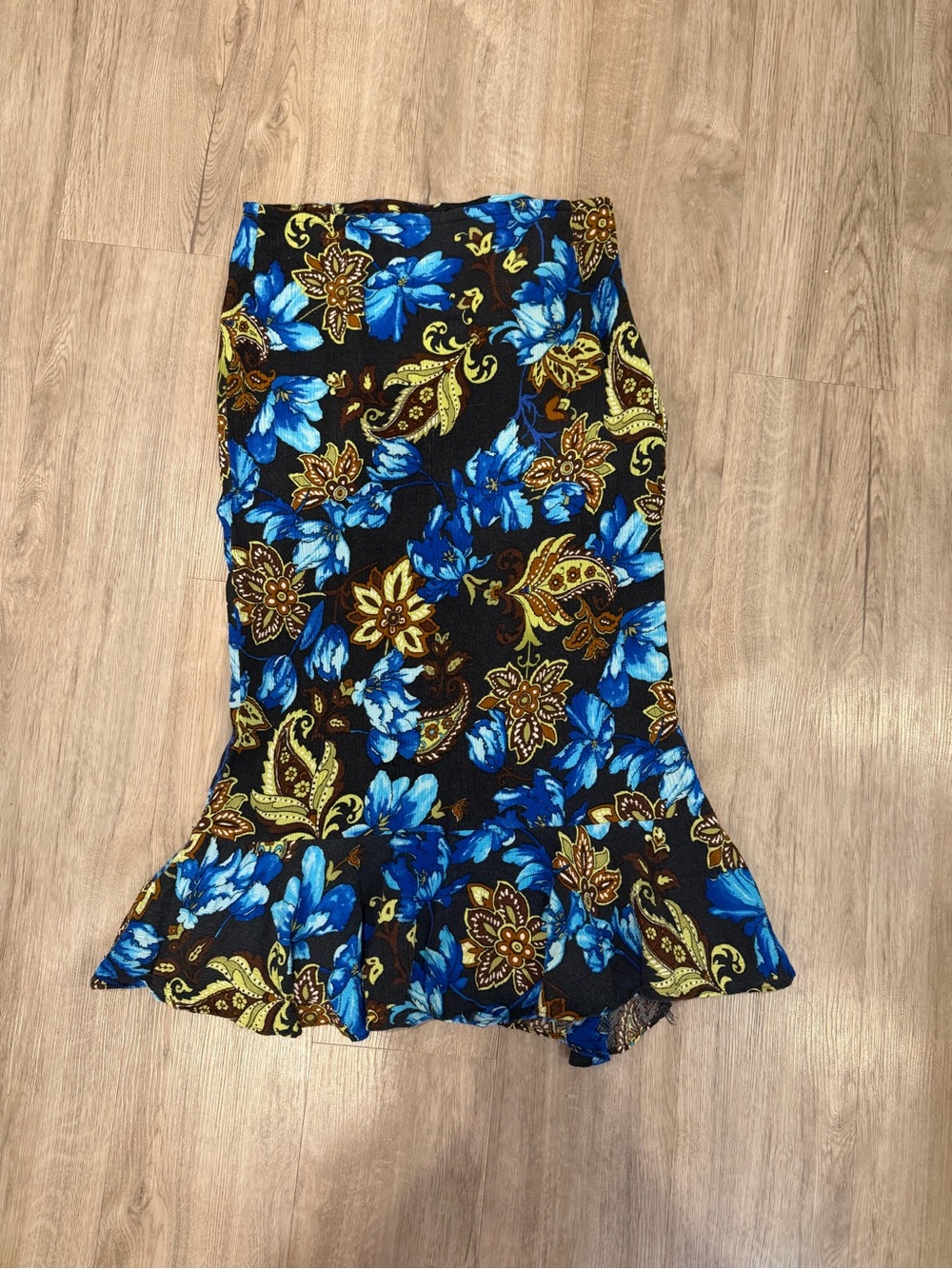 Women’s White Stag Midi Skirt - Size Large